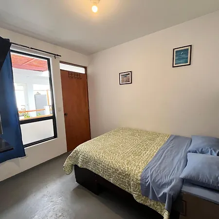 Bravo Hostels: Surf House Punta Hermosa Room photo