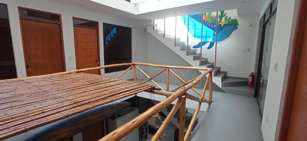 Couette-café Bravo Hostels: Surf House