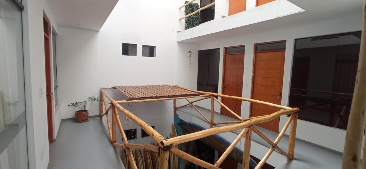 Bravo Hostels: Surf House Punta Hermosa