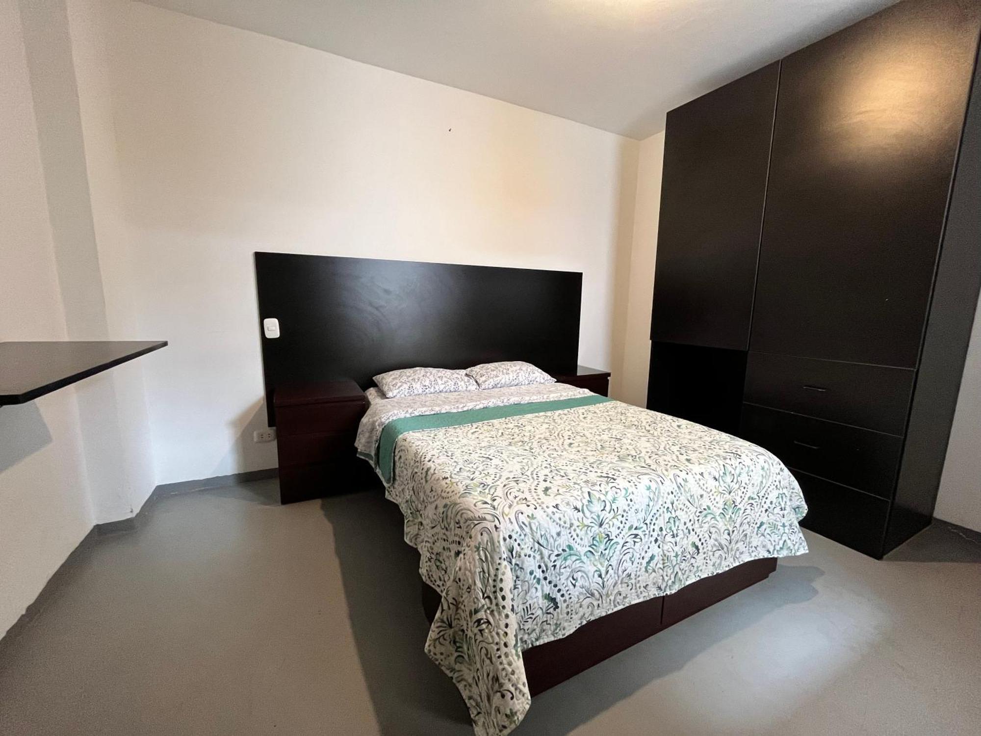 Bravo Hostels: Surf House * Punta Hermosa